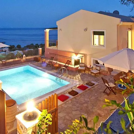 Holiday home Artemis *